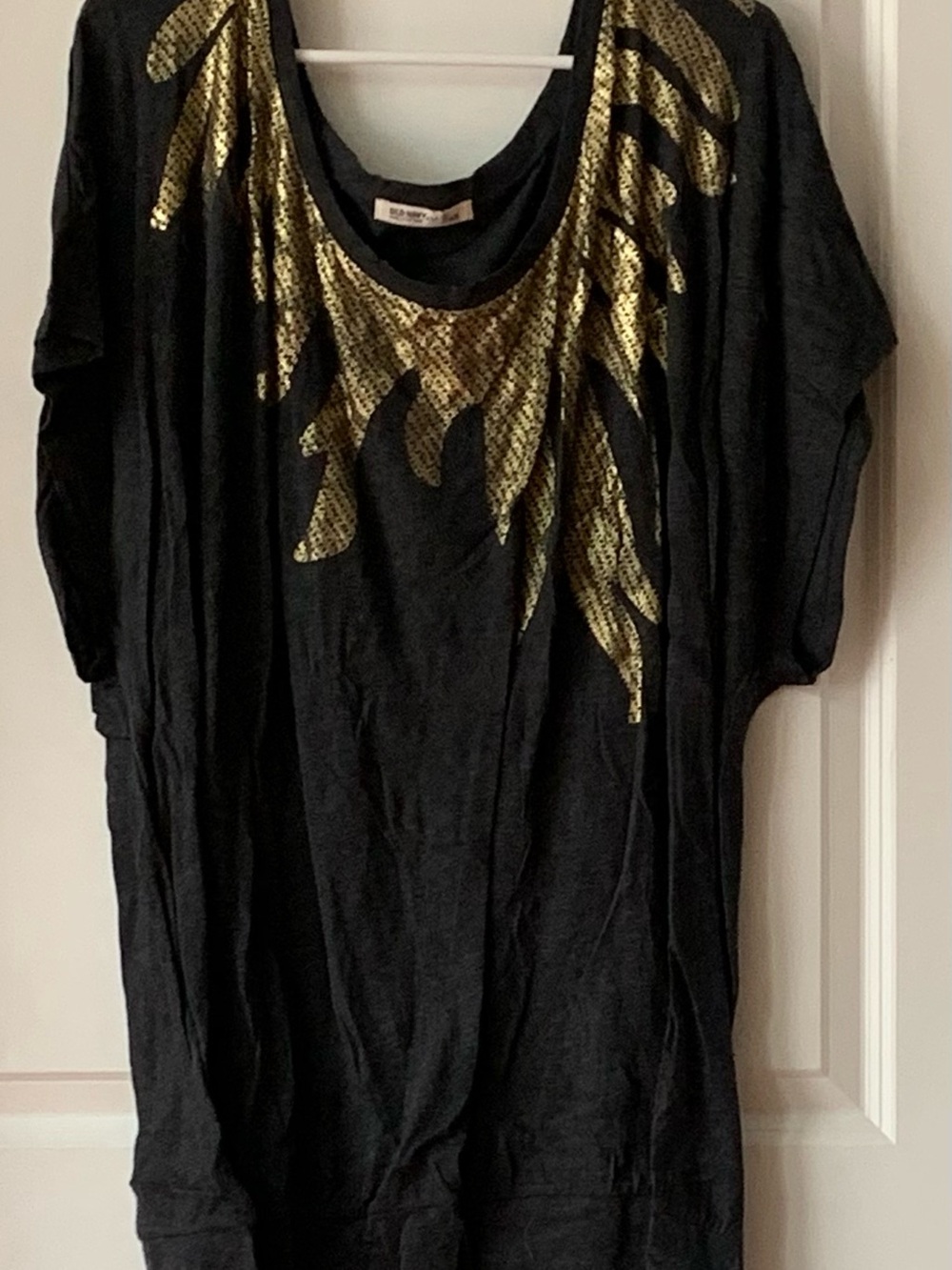 Old Navy Dark Gray Top with Gold Foil Graphic Detail - Women's